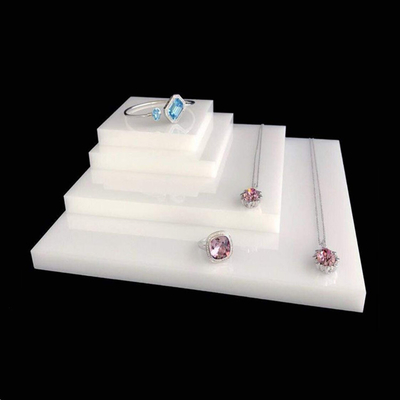 Blocs acryliques de bureau de supports de collier d'affichage de bijoux de mode moderne