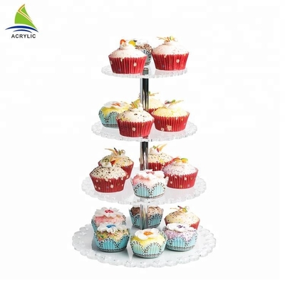 Autour de 4 présentoirs acryliques de dessert d'affichage de gâteau de Crylic de rangée pour le stockage