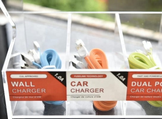 Présentoir accessoire de téléphone portable acrylique pour le polonais en cristal de câble d'Usb