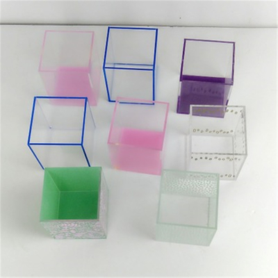 Coloré 5 boîtes de présentation en verre latérales de cube/grand cube acrylique clair en affichage